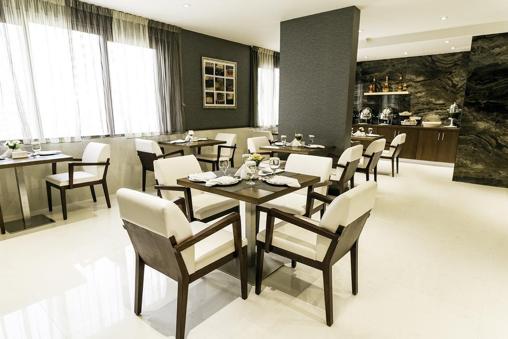 Emirates Plaza Hotel Abou Dabi Extérieur photo