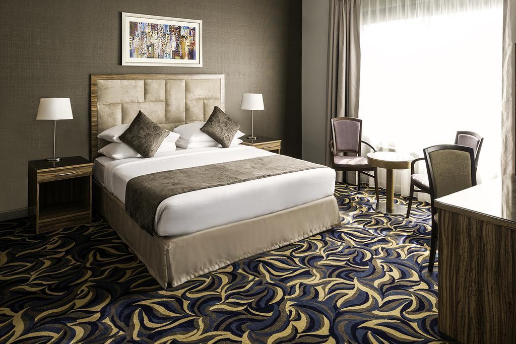 Emirates Plaza Hotel Abou Dabi Extérieur photo