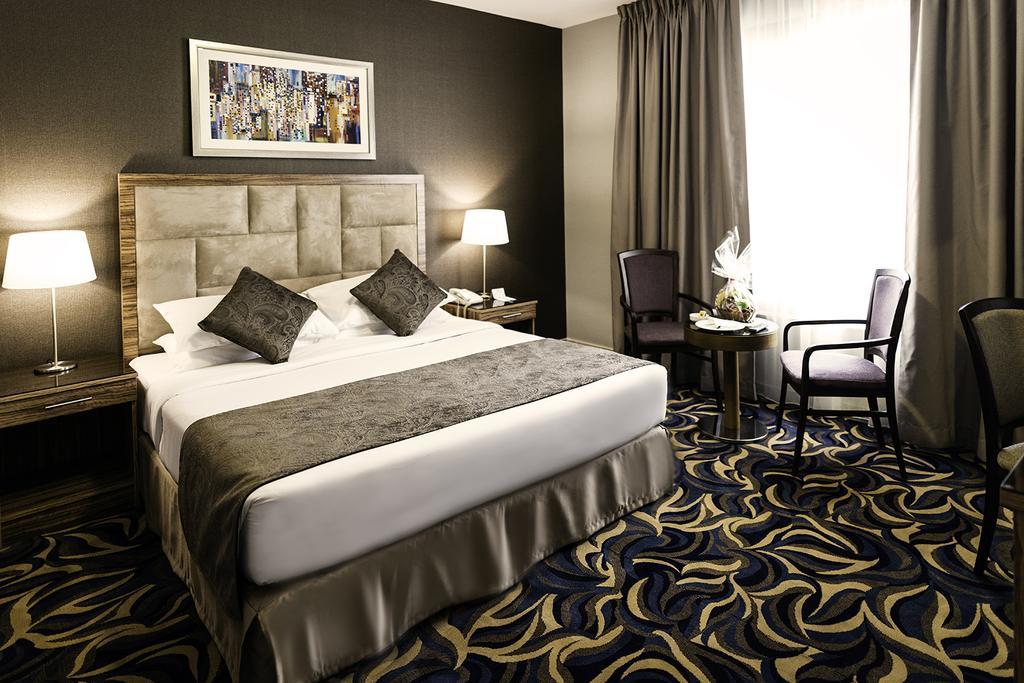 Emirates Plaza Hotel Abou Dabi Extérieur photo